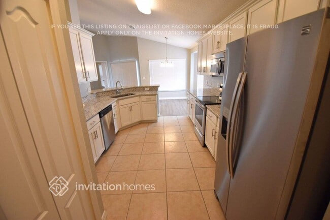 Building Photo - 16752 Cedar Run Dr