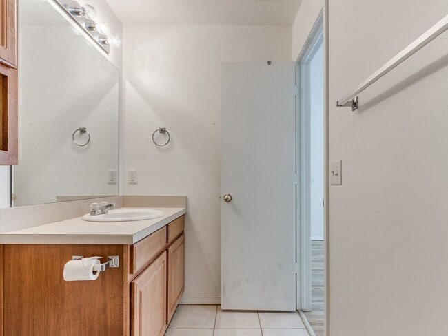 Building Photo - Charming 3 Bed, 2 Bath Home for Rent in Norman!