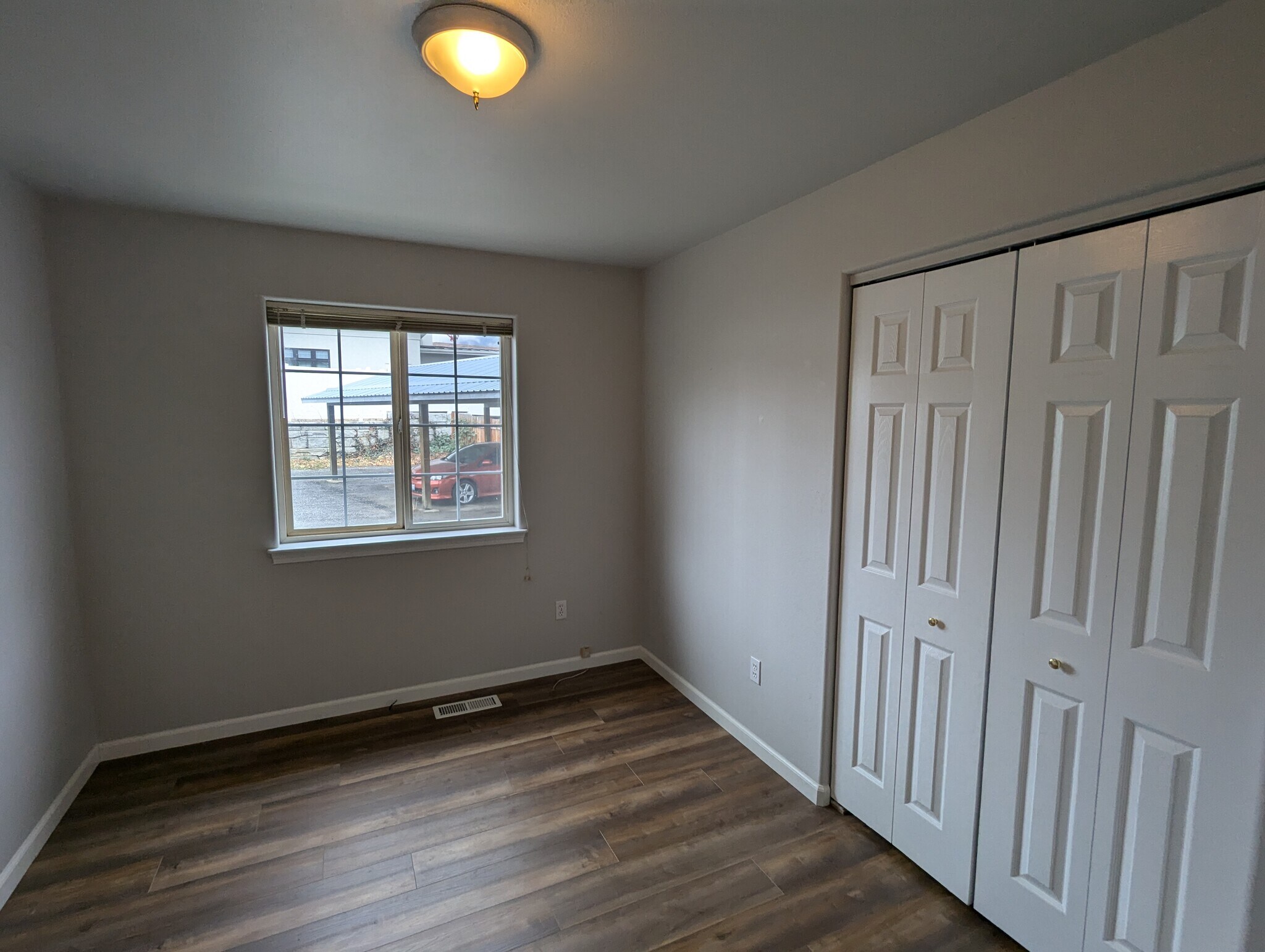 Building Photo - 388 Eastmont Ave