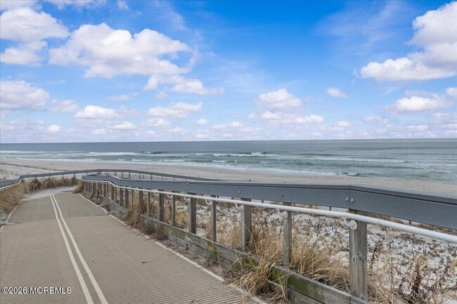 Building Photo - 45 Fielder Ave