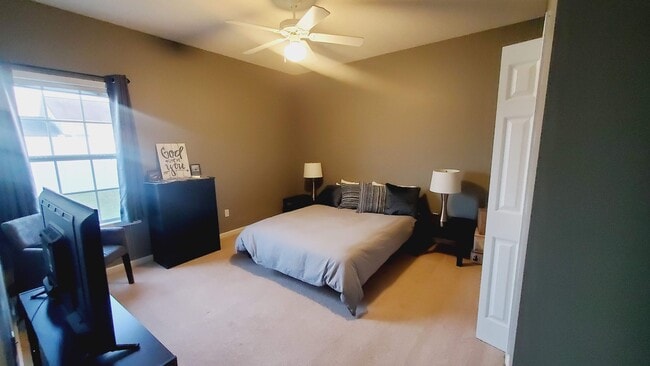 Building Photo - Wakefield Subdivision!!!  One Story Townhome!