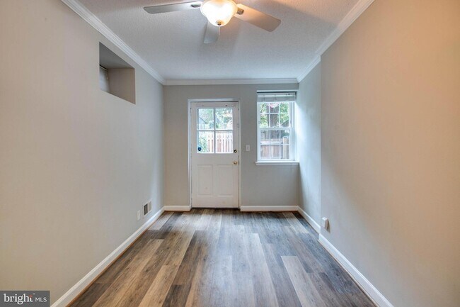Building Photo - 2802 S Abingdon St