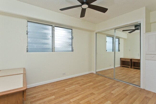 Building Photo - 3 bed, 2 bath, 1 parking in Waikiki with Diamond Head Views
