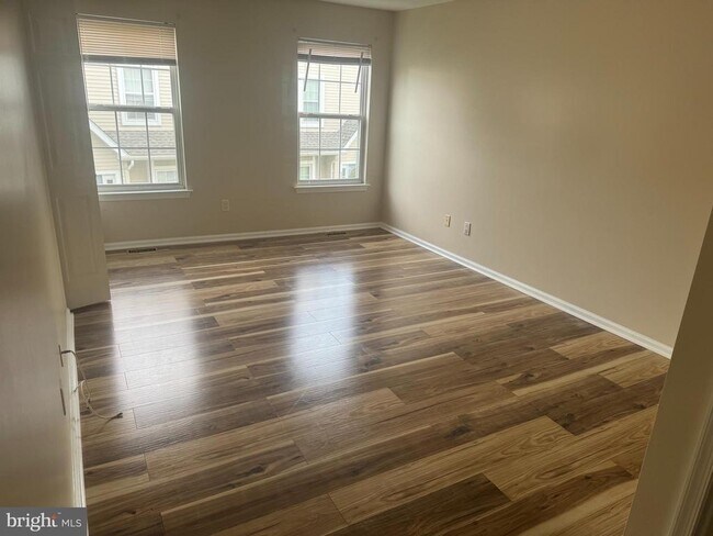 Building Photo - 401 Kirby Way