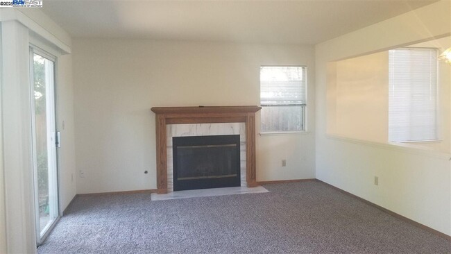 Building Photo - 3011 Badger Dr