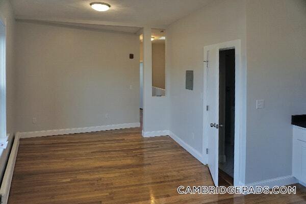 Building Photo - 116 Willow St