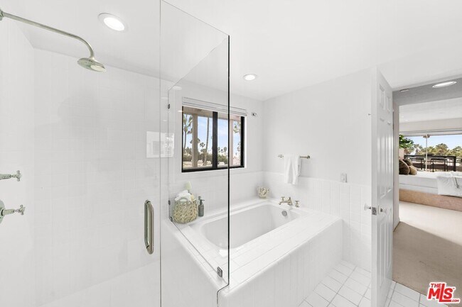 Building Photo - 110 Ocean Park Blvd