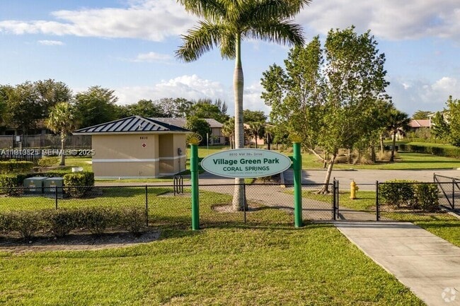 Building Photo - 8947 NW 33rd St