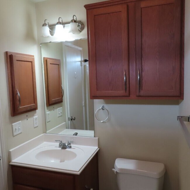 Building Photo - 4115 McFarland Dr