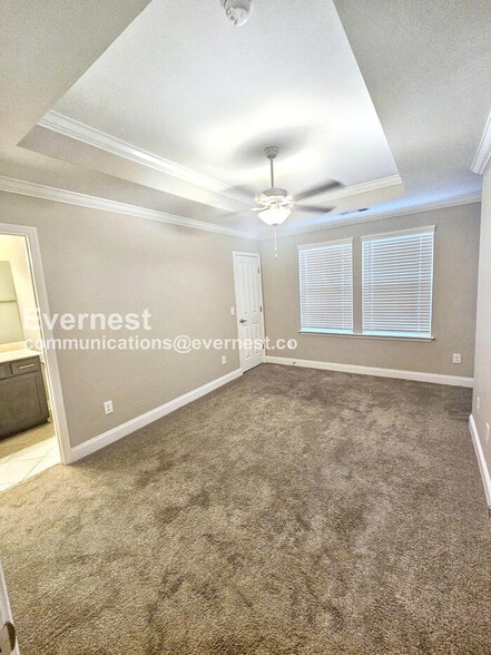 Building Photo - 809 Goswell Dr