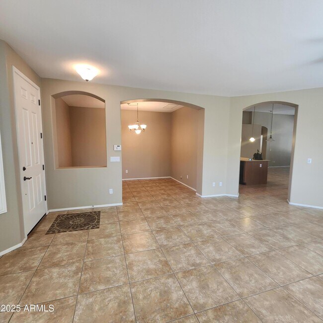 Building Photo - 14318 W Evans Dr