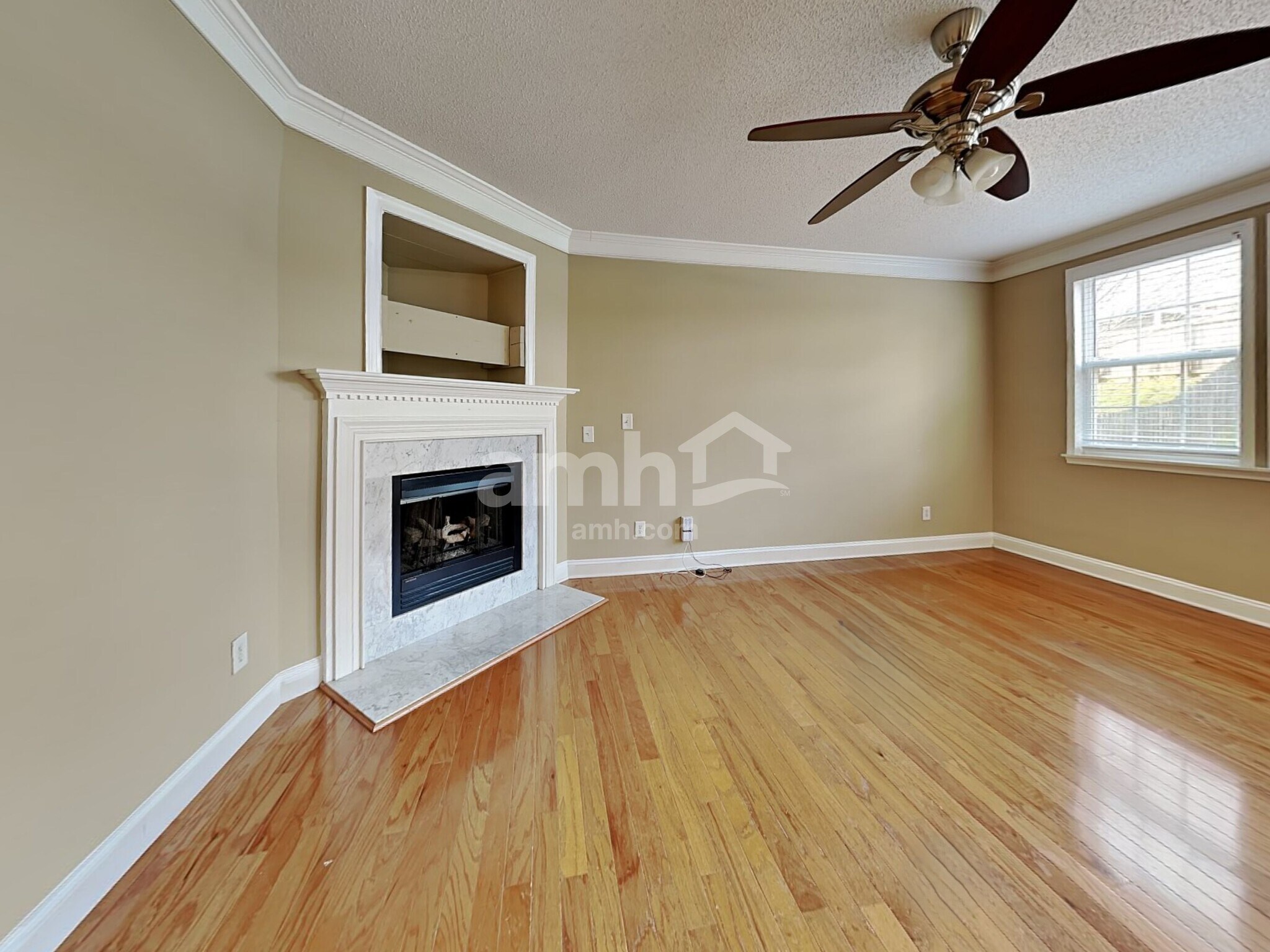 Building Photo - 211 Coalyard Dr