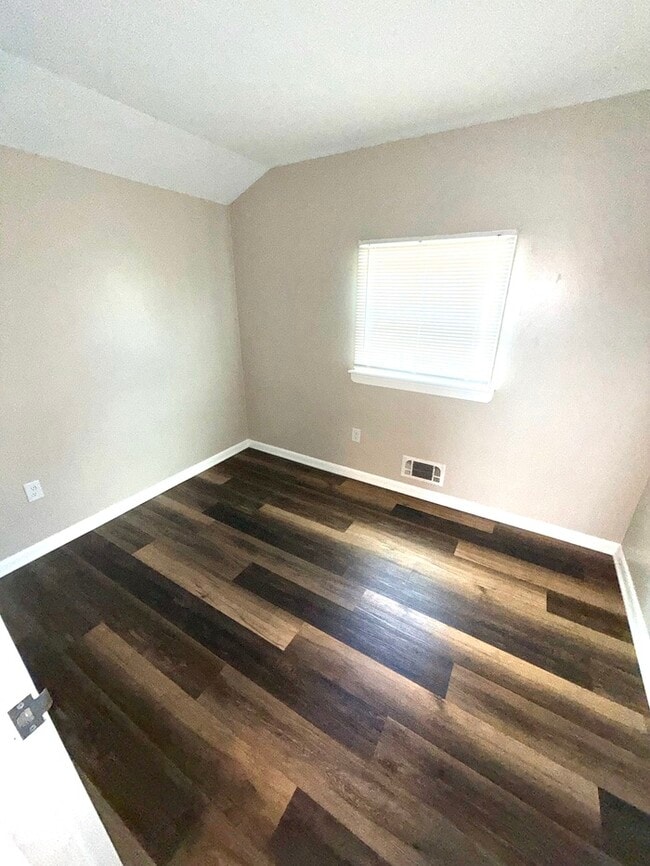 Building Photo - 3211 St Lukes Ln