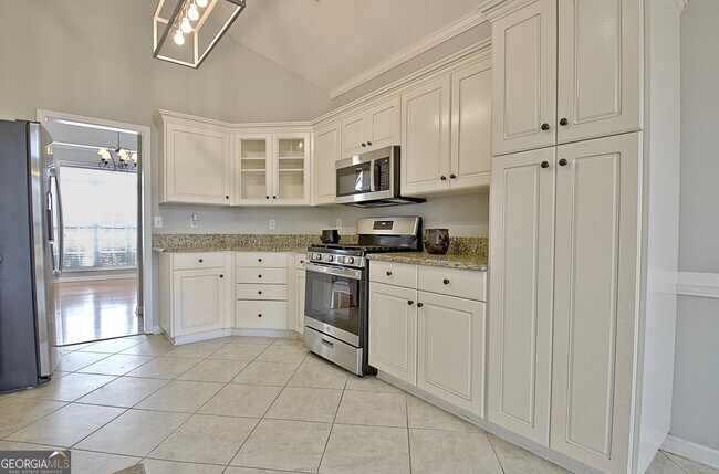 Building Photo - 170 Hidden Brook Trail