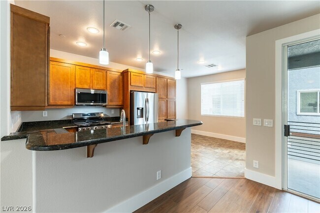 Building Photo - 9050 W Tropicana Ave