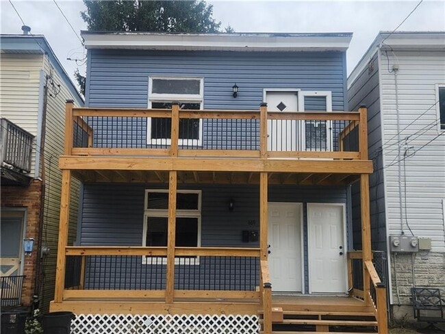 Building Photo - 469 Norton St