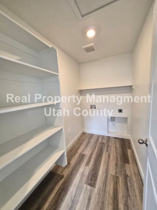 Building Photo - 1322 S 3540 E