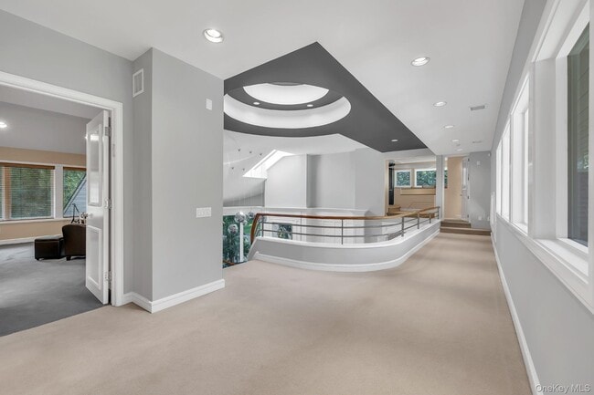 Building Photo - 5 Coachman's Ct