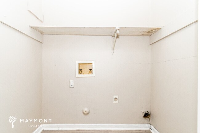 Building Photo - 21 Malbry Pl