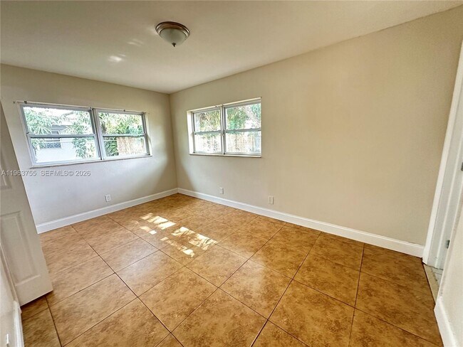 Building Photo - 180 Penn Way