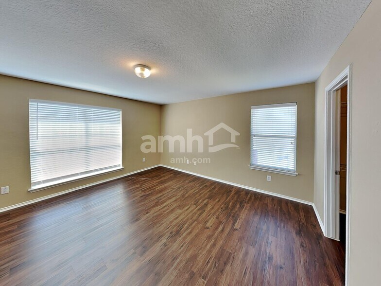 Building Photo - 3622 Melody Flds