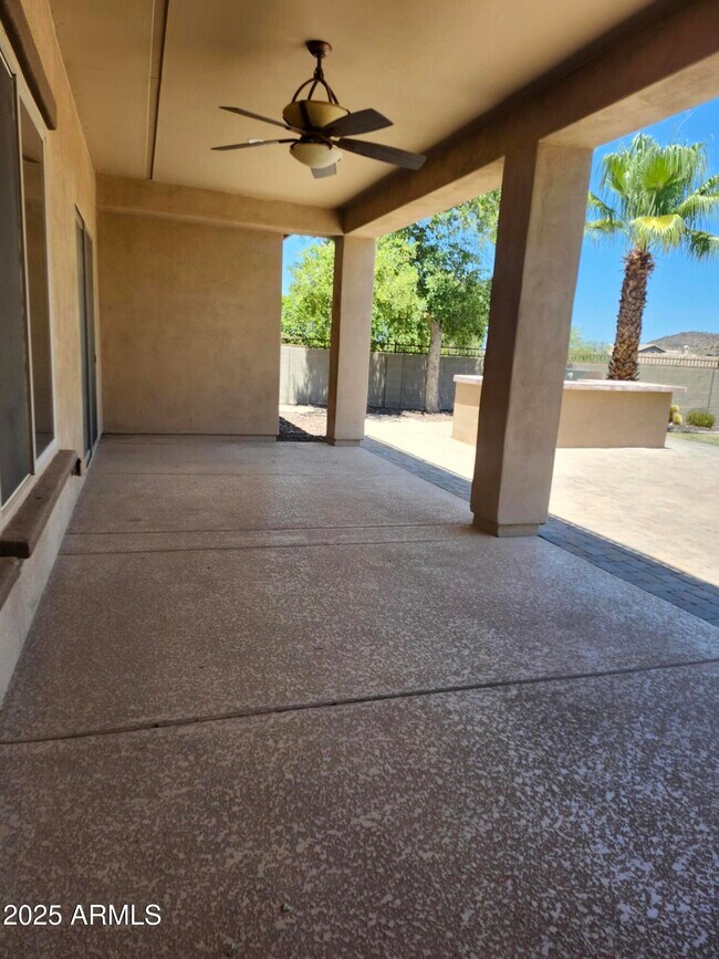 Building Photo - 26787 N 90th Dr