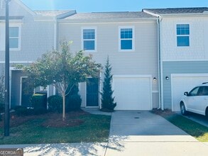 Building Photo - 437 Union Station St