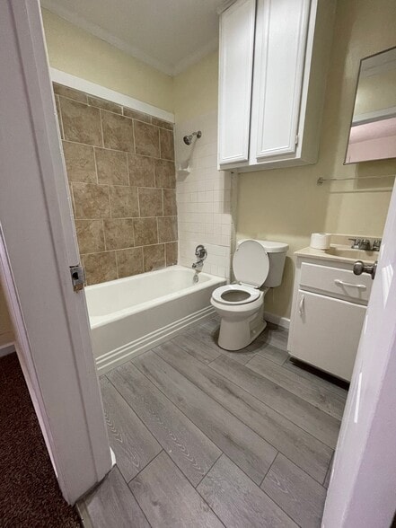 Building Photo - 2032 NW 13th Ave