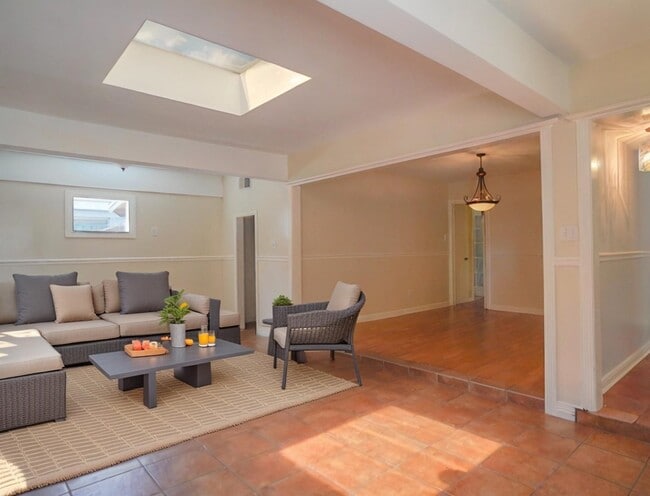 Building Photo - 7914 Braes Meadow Dr