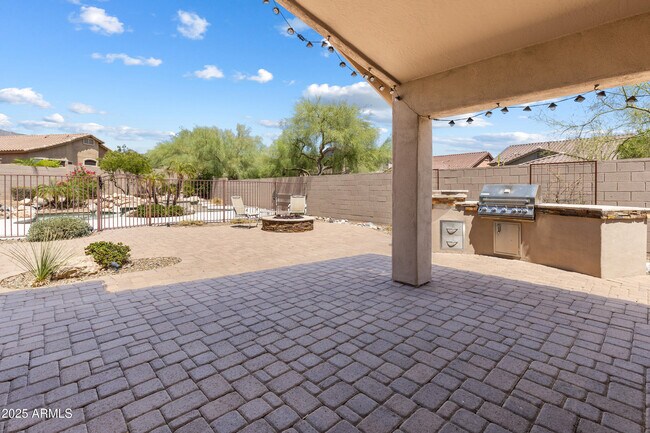 Building Photo - 10278 E Blanche Dr
