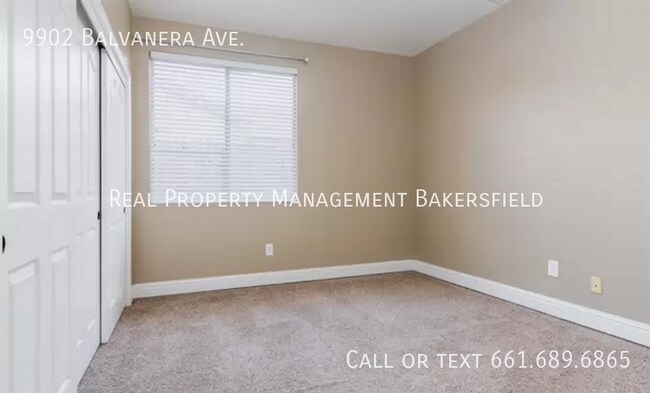 Building Photo - 9902 Balvanera Ave