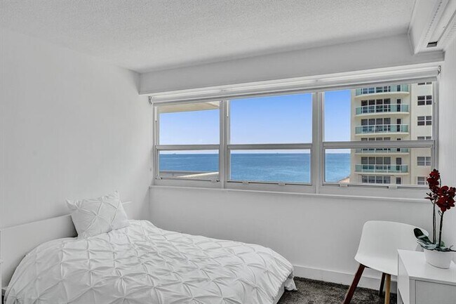 Building Photo - 3430 Galt Ocean Dr