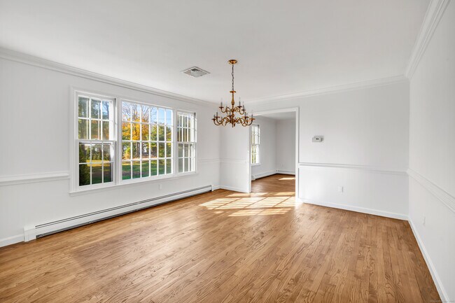 Building Photo - 41 Butternut Ln