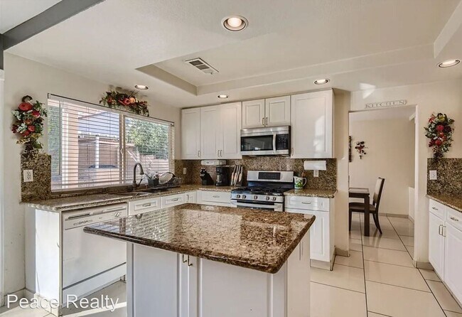 Building Photo - 4 br, 3 bath House - 8411 Canvas Vest Court