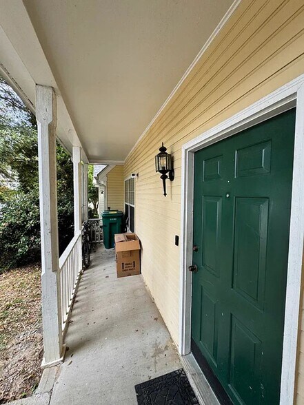 Building Photo - 5034 Bell Dr SE