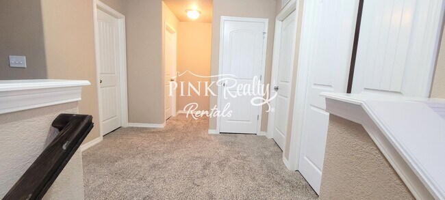 Building Photo - 9527 Desert Lily Cir