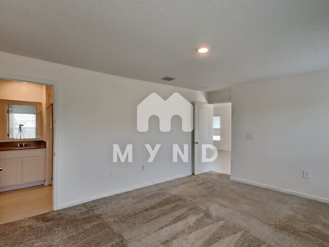 Building Photo - 1115 Peach Creek Dr