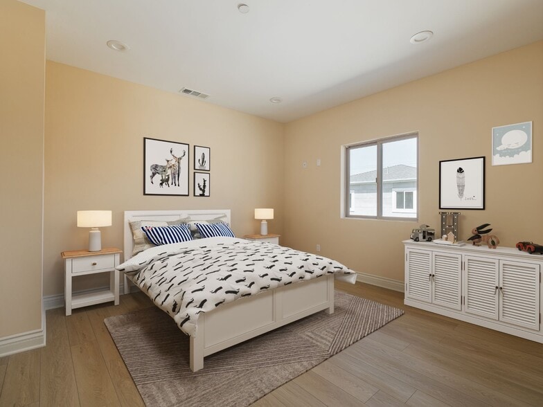 Building Photo - 4952 W 112th St