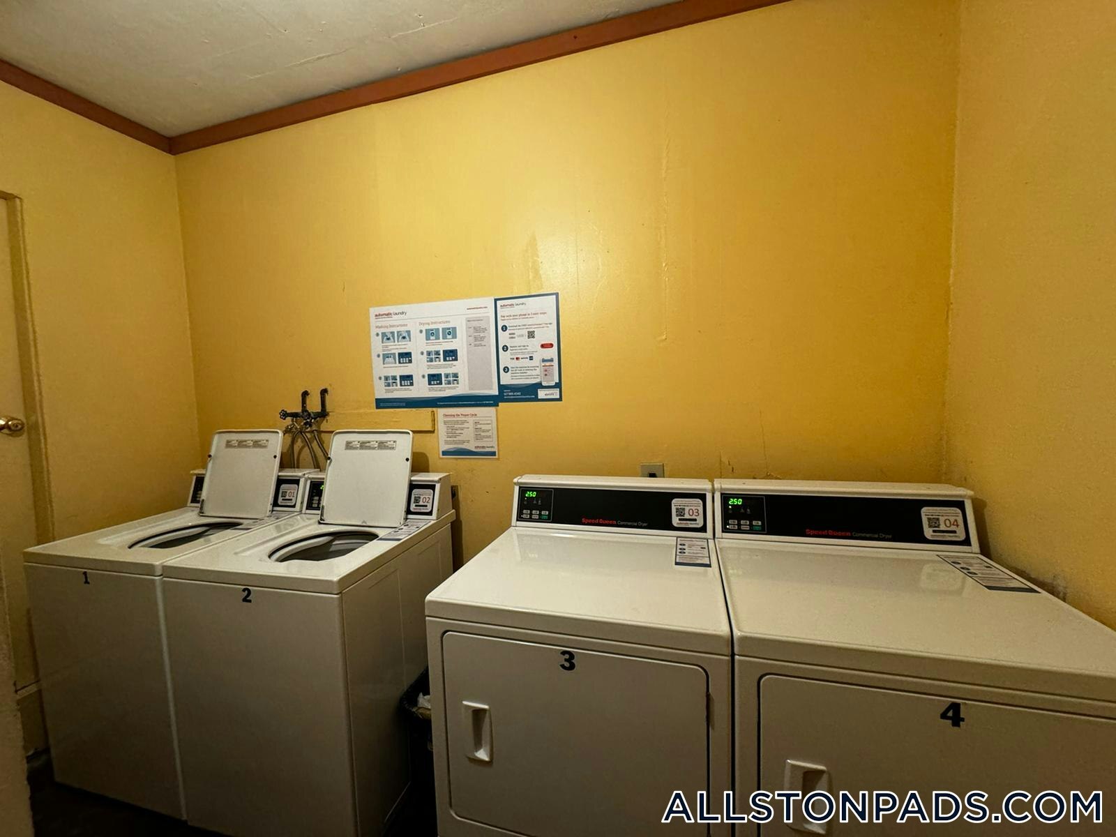 Building Photo - 11 Gorham St