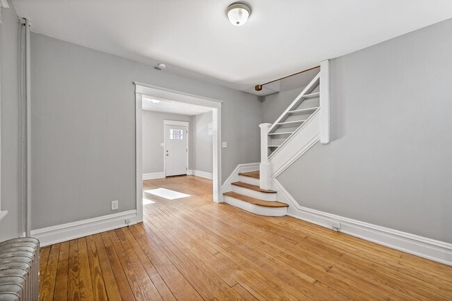 Building Photo - Spacious and charming 3-bedroom, 1.5-bath home available for rent in Bethlehem PA