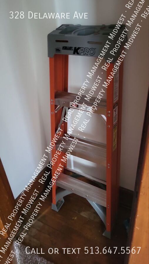 Building Photo - 328 Delaware Ave