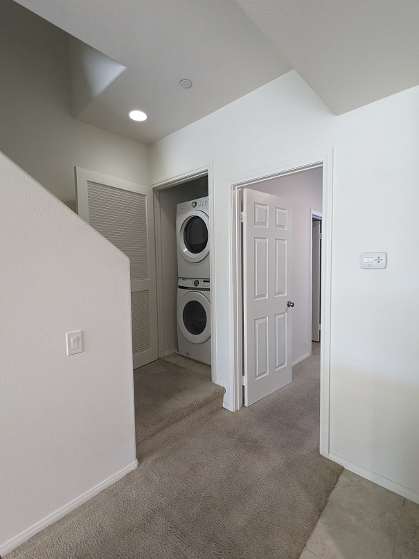 Building Photo - 952 Tarragon Ln