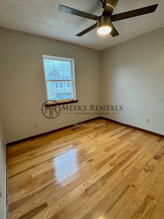 Building Photo - 22 Countryview Est