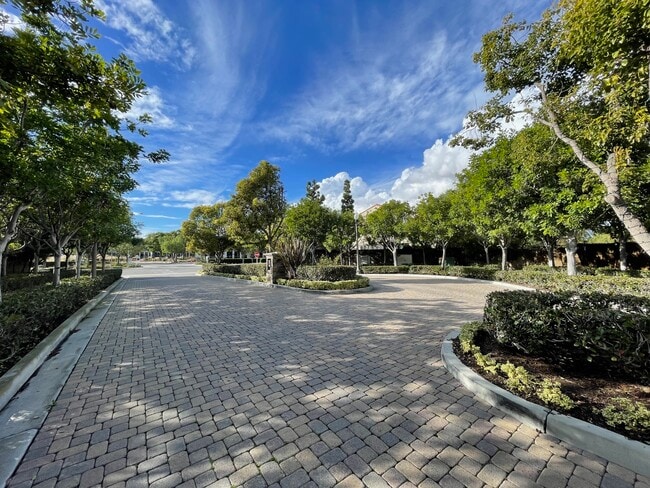 Building Photo - 3351 Via Trentino