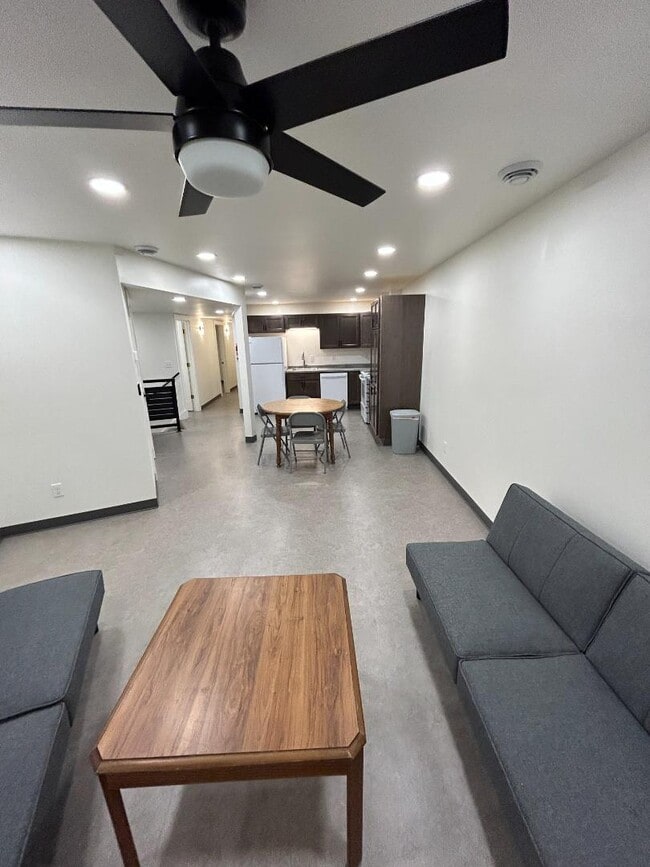 Building Photo - 514 Quincy St