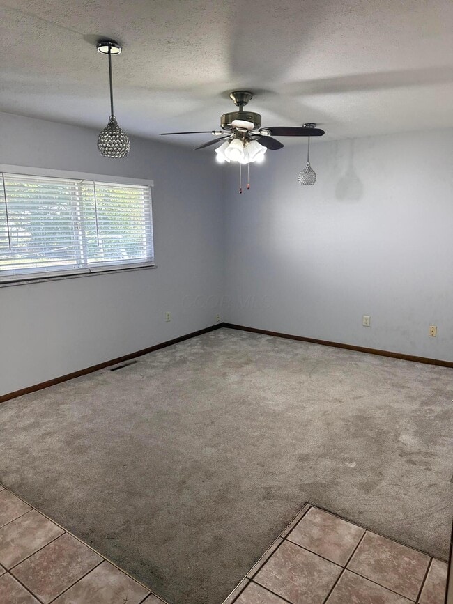 Building Photo - 388 Gamewood Dr