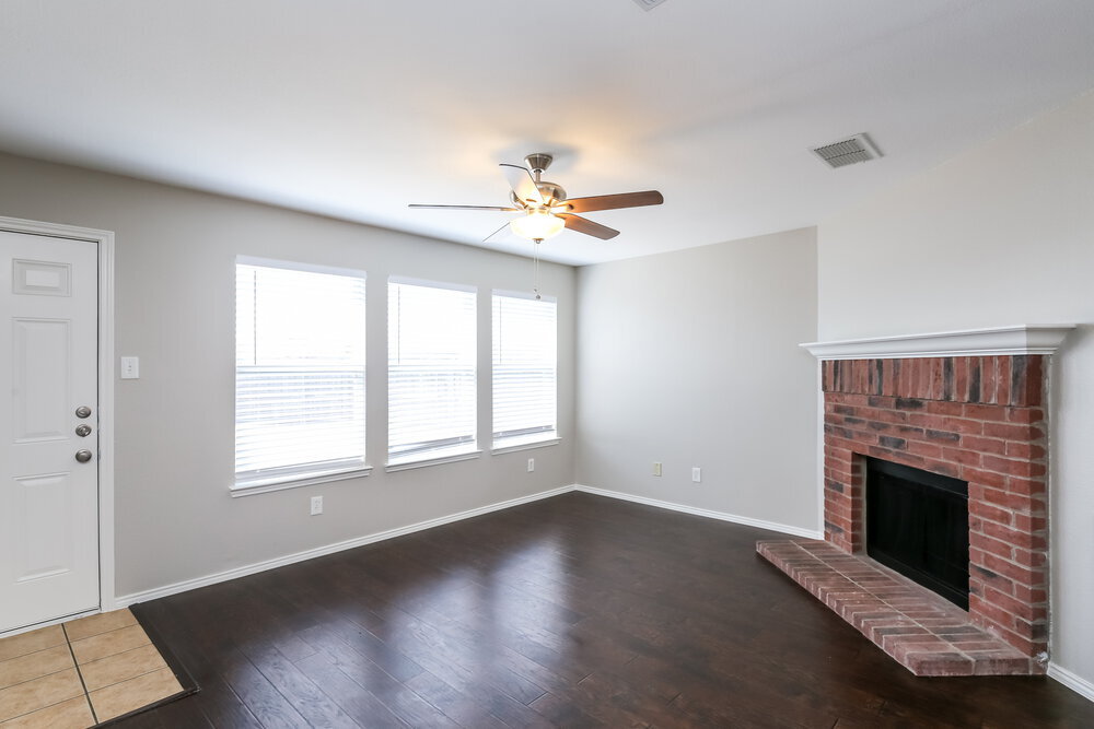 Building Photo - 2246 Midbury Dr