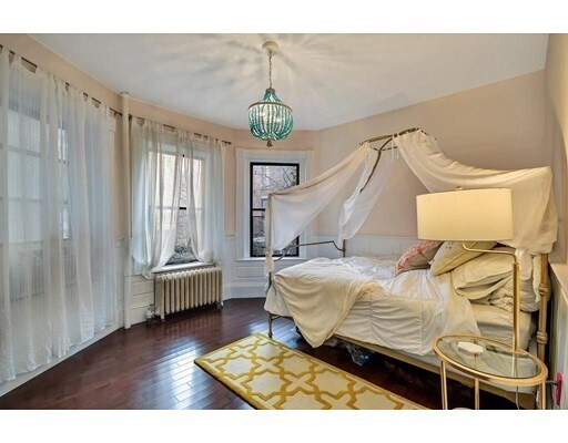 Building Photo - 29 Revere St