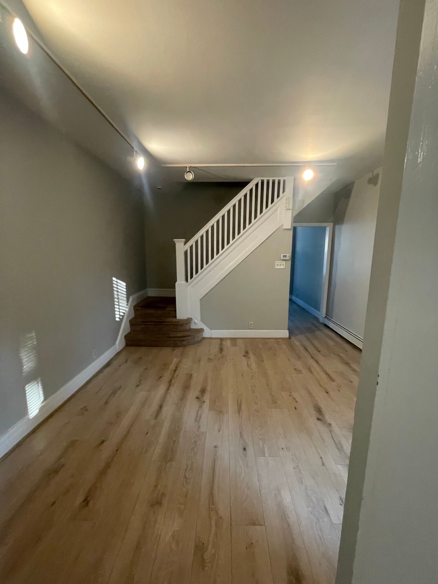 Common Area 2 - 412 Market St