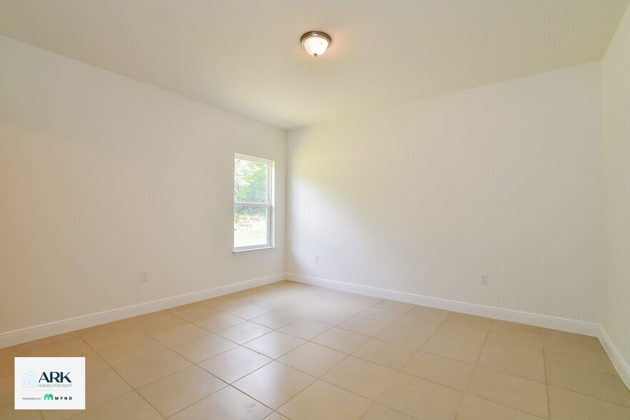 Building Photo - 16673 SW 21st Cir